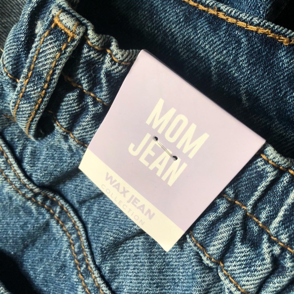 NWT Wax Jeans. Moms Jeans. Size medium. Waist has some stretch. Fits like a 6. - Picture 7 of 10